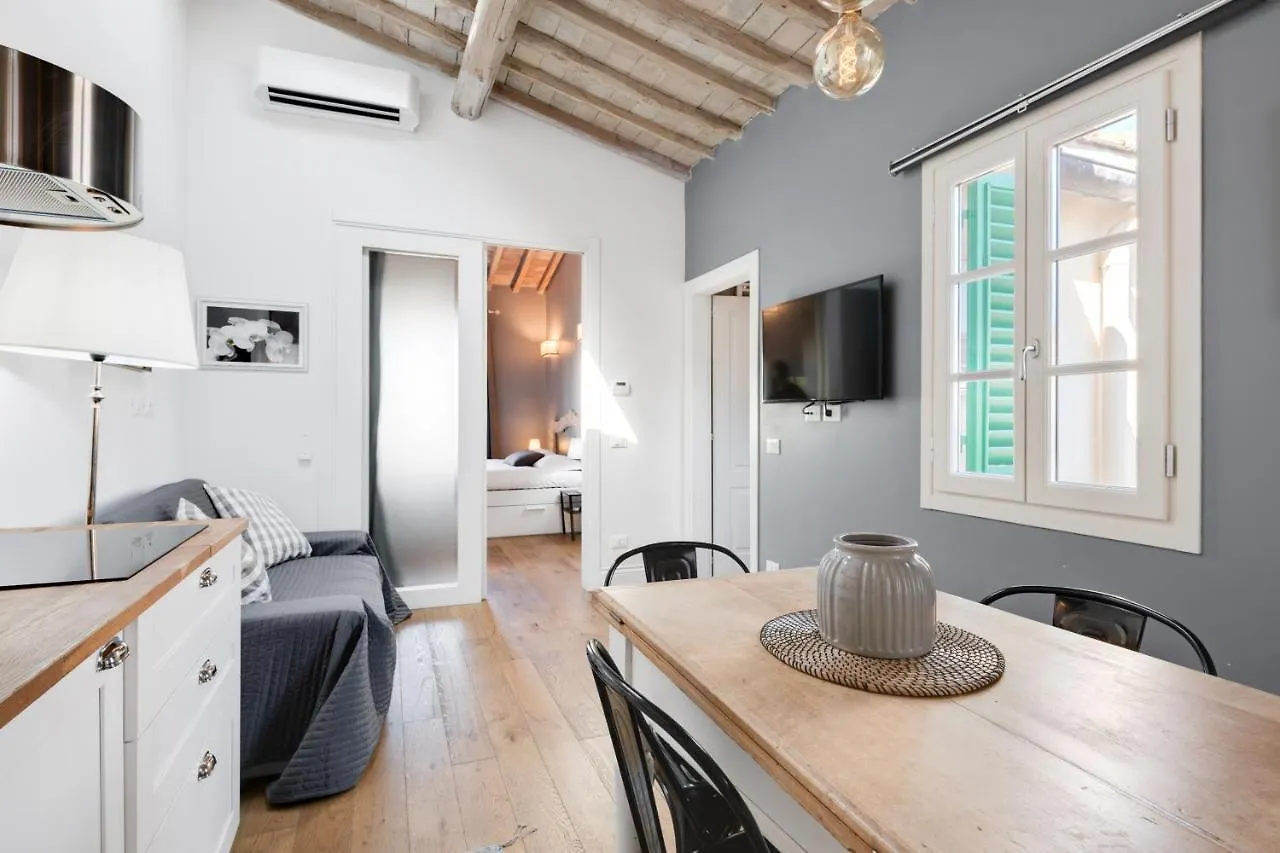 Piazza Indipendenza & Giardino Della Fortezza Apt Apartment Florence